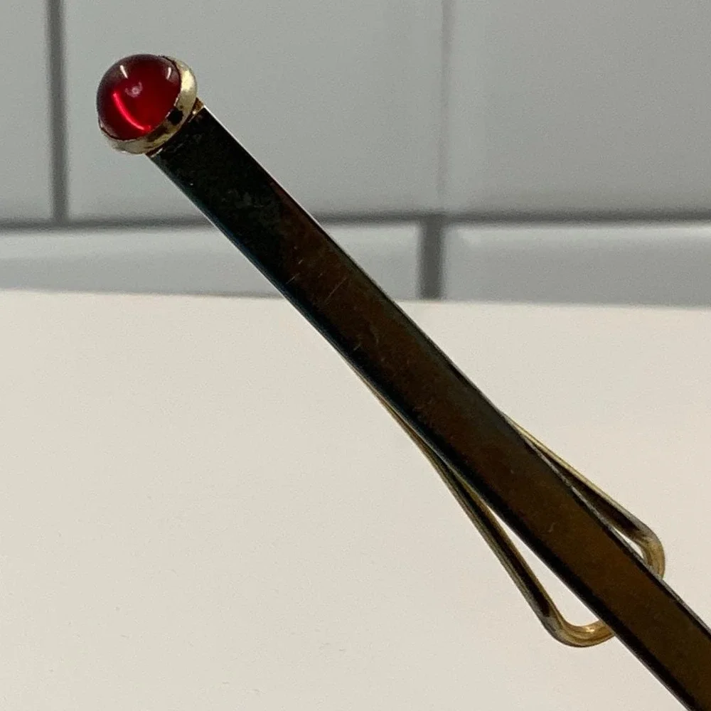 Unbranded vintage mechanical